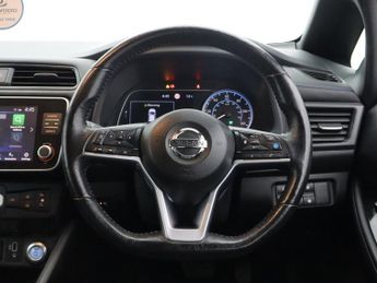 NISSAN LEAF 40kWh Tekna Hatchback 5dr Electric Auto (150 ps)