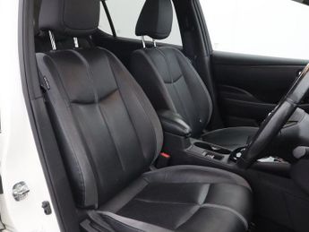 NISSAN LEAF 40kWh Tekna Hatchback 5dr Electric Auto (150 ps)