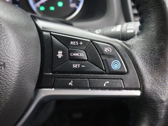 NISSAN LEAF 40kWh Tekna Hatchback 5dr Electric Auto (150 ps)