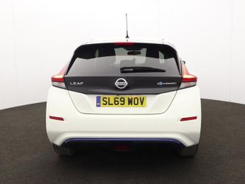 NISSAN LEAF 40kWh Tekna Hatchback 5dr Electric Auto (150 ps)