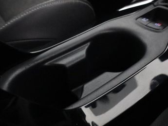 TOYOTA COROLLA 2.0 VVT-h GPF Design Touring Sports 5dr Petrol Hybrid CVT Euro 6