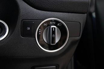 MERCEDES-BENZ CLA 2.1 CLA200d AMG Line Shooting Brake 5dr Diesel 7G-DCT Euro 6 (s/