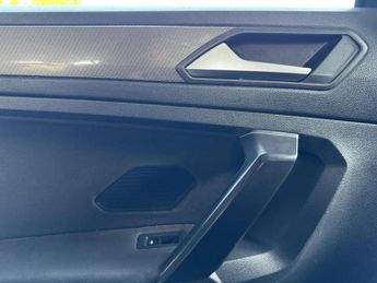 VOLKSWAGEN TIGUAN ALLSPACE 1.5 TSI Life SUV 5dr Petrol DSG Euro 6 (s/s) (150 ps)