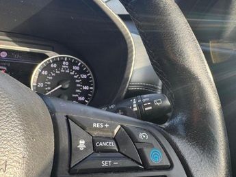 NISSAN JUKE 1.0 DIG-T Tekna SUV 5dr Petrol DCT Auto Euro 6 (s/s) (114 ps)