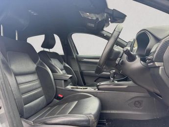 RENAULT ARKANA 1.6 E-TECH E-Tech engineered SUV 5dr Petrol Hybrid Auto 2WD Euro