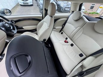 MINI HATCH 1.6 Cooper Hatchback 3dr Petrol Steptronic Euro 5 (122 ps)