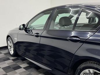 BMW 5 SERIES 2.0 520d M Sport Saloon 4dr Diesel Auto Euro 6 (s/s) (190 ps)