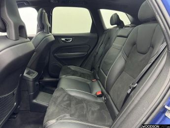 VOLVO XC60 2.0h T8 Twin Engine 10.4kWh R-Design Pro SUV 5dr Petrol Plug-in 