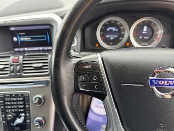 VOLVO XC60 2.0 T5 SE SUV 5dr Petrol Powershift Euro 5 (240 ps)