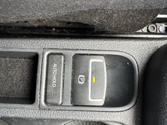 VOLKSWAGEN TIGUAN 2.0 TDI BlueMotion Tech Match Edition SUV 5dr Diesel DSG 4WD Eur