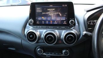 NISSAN JUKE 1.0 DIG-T N-Connecta SUV 5dr Petrol DCT Auto Euro 6 (s/s) (114 p