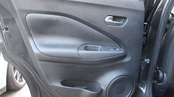 NISSAN JUKE 1.6 N-Connecta SUV 5dr Petrol Hybrid Auto Euro 6 (143 ps)