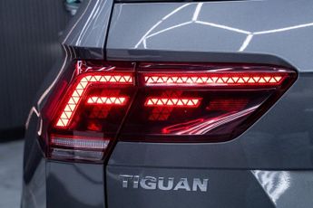 VOLKSWAGEN TIGUAN 1.5 TSI EVO R-Line Tech SUV 5dr Petrol DSG Euro 6 (s/s) (150 ps)
