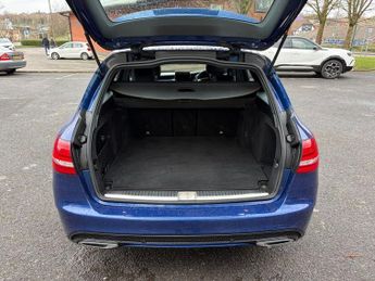 MERCEDES-BENZ C-CLASS 2.1 C220d AMG Line Estate 5dr Diesel G-Tronic+ Euro 6 (s/s) (170