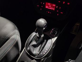 ALFA ROMEO MITO 1.4 TB MultiAir Distinctive Hatchback 3dr Petrol TCT Euro 6 (s/s