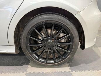 MERCEDES-BENZ A-CLASS 1.5 A180 CDI AMG Sport Hatchback 5dr Diesel 7G-DCT Euro 5 (s/s) 