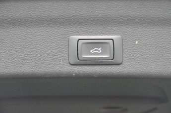 AUDI A6 AVANT 3.0 TDI V6 50 Black Edition Estate 5dr Diesel Tiptronic quattro 