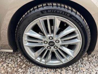 FORD FOCUS 1.5T EcoBoost Vignale Hatchback 5dr Petrol Auto Euro 6 (s/s) (18