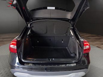 MERCEDES-BENZ GLA 1.6 GLA200 SE SUV 5dr Petrol 7G-DCT Euro 6 (s/s) (156 ps)