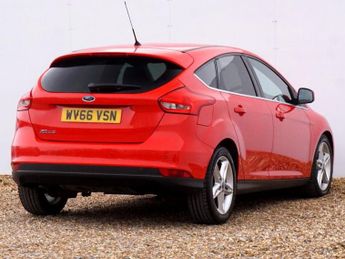 FORD FOCUS 1.5 TDCi Titanium Hatchback Diesel Powershift Euro 6 (s/s) 5dr -