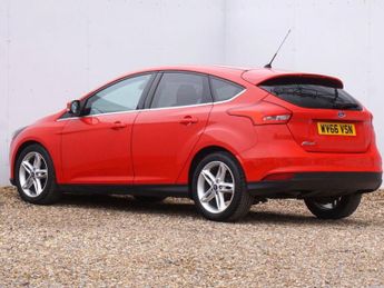 FORD FOCUS 1.5 TDCi Titanium Hatchback Diesel Powershift Euro 6 (s/s) 5dr -