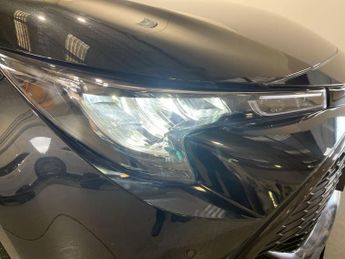 TOYOTA COROLLA 1.8 VVT-h Icon Tech Hatchback 5dr Petrol Hybrid CVT Euro 6 (s/s)