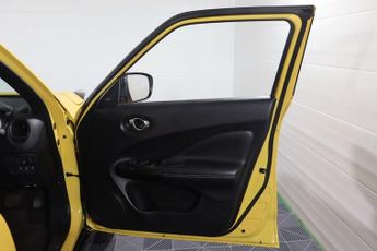 NISSAN JUKE 1.6 Tekna SUV 5dr Petrol XTRON Euro 5 (117 ps)