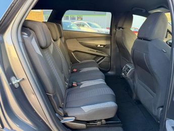 PEUGEOT 5008 1.5 BlueHDi Allure Premium + SUV 5dr Diesel EAT Euro 6 (s/s) (13