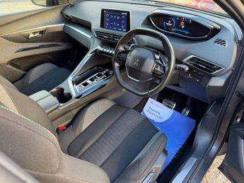 PEUGEOT 5008 1.5 BlueHDi Allure Premium + SUV 5dr Diesel EAT Euro 6 (s/s) (13