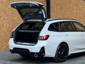 BMW 3 SERIES 2.0 330e 12kWh M Sport Touring 5dr Petrol Plug-in Hybrid Auto Eu