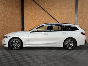 BMW 3 SERIES 2.0 330e 12kWh M Sport Touring 5dr Petrol Plug-in Hybrid Auto Eu