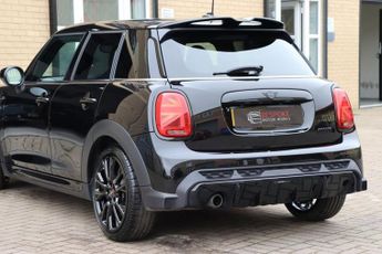 MINI HATCH 1.5 COOPER SPORT 5 DOOR