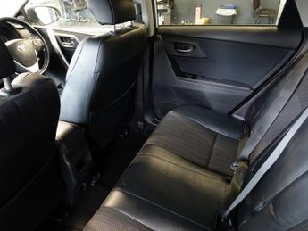 TOYOTA AURIS 1.8 VVT-h Excel Touring Sports 5dr Petrol Hybrid CVT Euro 5 (s/s