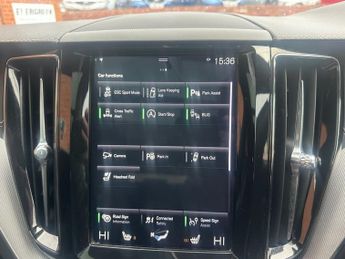 VOLVO XC60 2.0 D5 PowerPulse R-Design Pro SUV 5dr Diesel Auto AWD Euro 6 (s