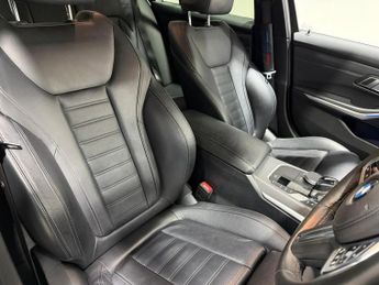 BMW 3 SERIES 2.0 320i M Sport Saloon 4dr Petrol Auto Euro 6 (s/s) (184 ps)