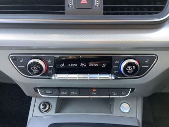 AUDI Q5 2.0 TFSI SE SUV 5dr Petrol S Tronic quattro Euro 6 (s/s) (252 ps