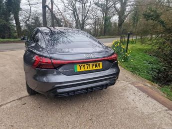 AUDI E-TRON GT 93.4kWh Saloon 4dr Electric Auto quattro (476 ps)