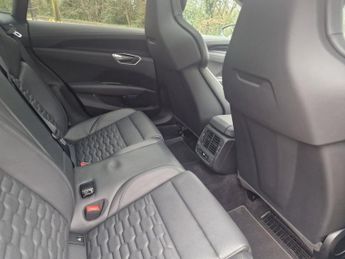 AUDI E-TRON GT 93.4kWh Saloon 4dr Electric Auto quattro (476 ps)