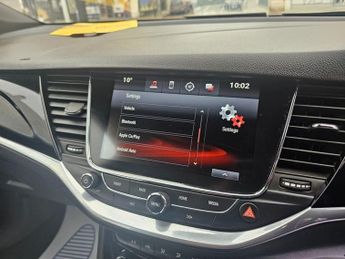 VAUXHALL ASTRA AUTOMATIC 1.4i Turbo SRi Nav Hatchback 5dr Petrol Euro 6 (s/s) (