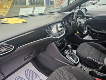VAUXHALL ASTRA AUTOMATIC 1.4i Turbo SRi Nav Hatchback 5dr Petrol Euro 6 (s/s) (