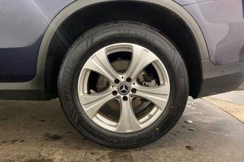 MERCEDES-BENZ GLC 2.1 GLC220d Sport (Premium Plus) SUV 5dr Diesel G-Tronic 4MATIC 