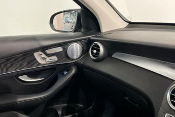 MERCEDES-BENZ GLC 2.1 GLC220d Sport (Premium Plus) SUV 5dr Diesel G-Tronic 4MATIC 