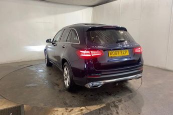 MERCEDES-BENZ GLC 2.1 GLC220d Sport (Premium Plus) SUV 5dr Diesel G-Tronic 4MATIC 