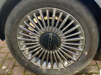 FIAT 500E 42kWh Icon Hatchback 3dr Electric Auto (118 ps)