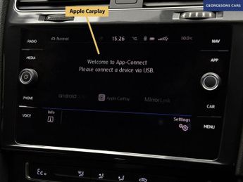 VOLKSWAGEN E-GOLF 35.8kWh e-Golf Hatchback 5dr Electric Auto (136 ps)