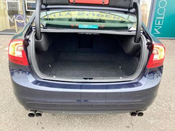 VOLVO S60 2.0 T4 SE Nav Saloon 4dr Petrol Auto Euro 6 (s/s) (190 ps)