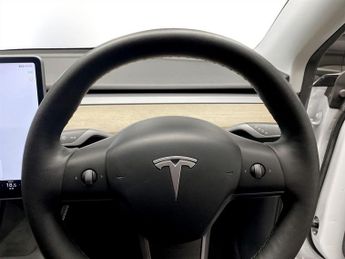 TESLA MODEL Y (Dual Motor) Long Range SUV 5dr Electric Auto 4WDE (384 bhp)