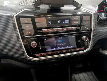 VOLKSWAGEN e-up! 36.8kWh e-up! Hatchback 5dr Electric Auto (82 ps)