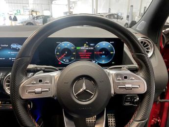 MERCEDES-BENZ EQA EQA 250 66.5kWh AMG Line SUV 5dr Electric Auto (190 ps)