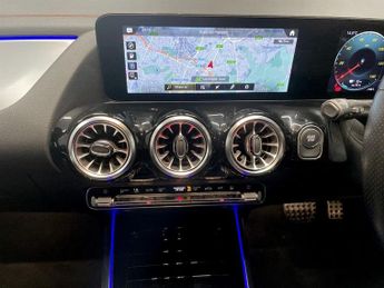 MERCEDES-BENZ EQA EQA 250 66.5kWh AMG Line SUV 5dr Electric Auto (190 ps)